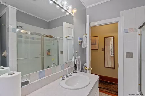 1128 Keyes Ave, Schenectady, NY 12309 photo 19