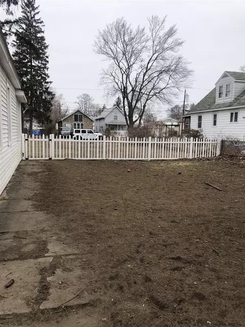 2732 Augustine Ave, Schenectady, NY 12306 photo 18