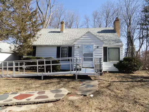 2139 Watt St, Schenectady, NY 12304 photo 1