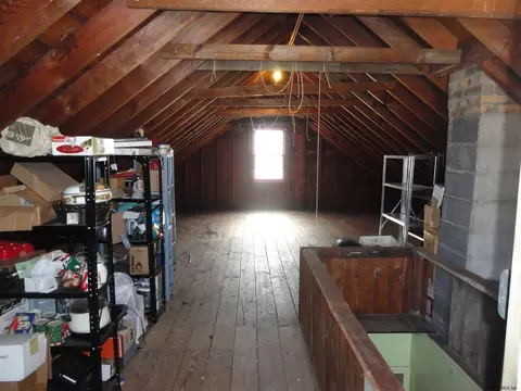2139 Watt St, Schenectady, NY 12304 photo 8