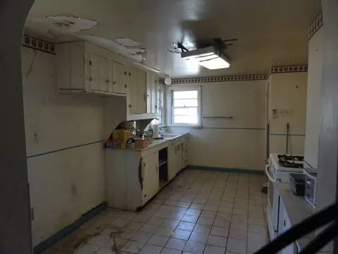 2139 Watt St, Schenectady, NY 12304 photo 6