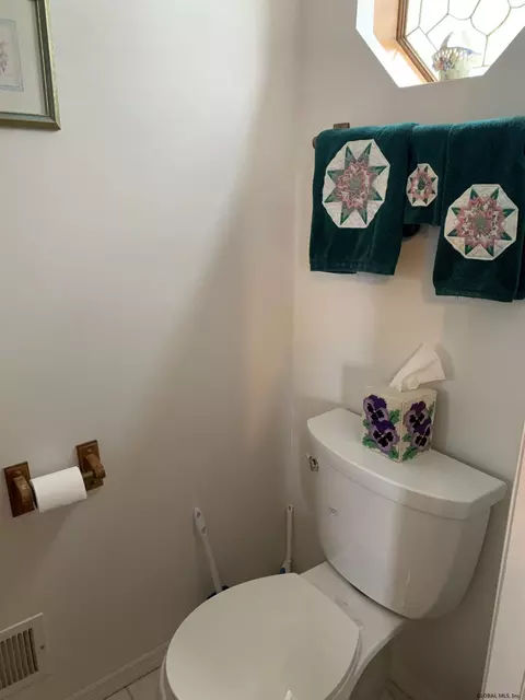 205 Marriott Ave, Schenectady, NY 12304 photo 32