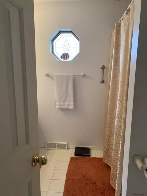 205 Marriott Ave, Schenectady, NY 12304 photo 30