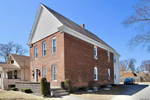 2627 Augustine Ave, Schenectady, NY 12306 photo 4