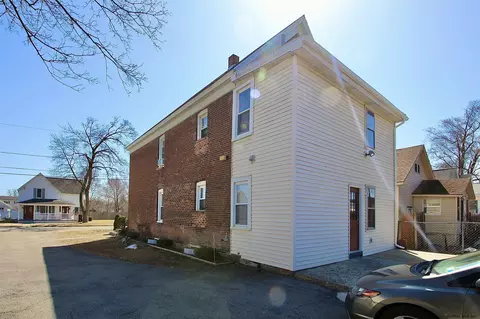 2627 Augustine Ave, Schenectady, NY 12306 photo 9
