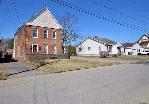 2627 Augustine Ave, Schenectady, NY 12306 photo 2