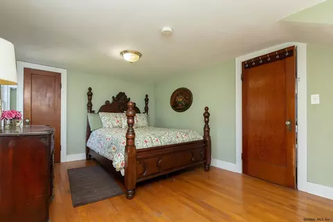 399 Elsmere Ave, Delmar, NY 12054 photo 5