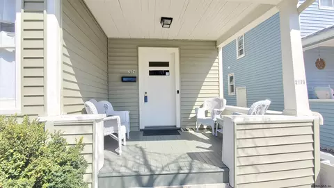 2079 Plum St, Schenectady, NY 12309 photo 3