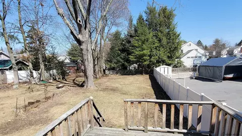 2079 Plum St, Schenectady, NY 12309 photo 31