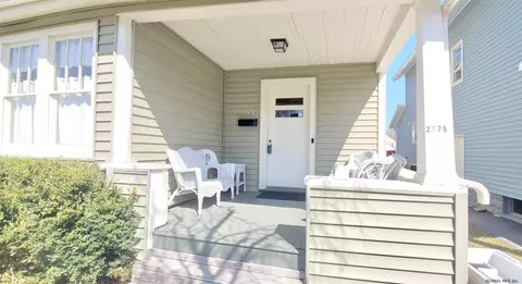 2079 Plum St, Schenectady, NY 12309 photo 4