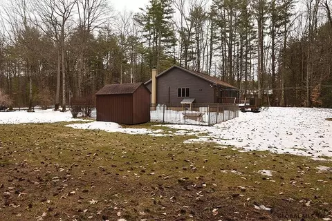 29 Surrey Rd, Corinth, NY 12822 photo 29