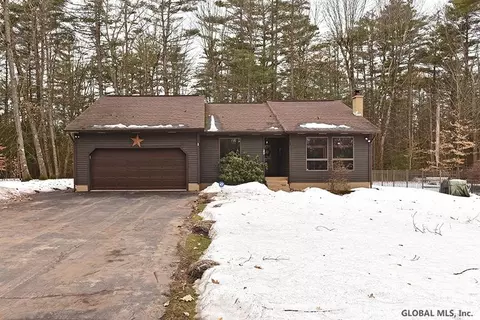 29 Surrey Rd, Corinth, NY 12822 photo 1