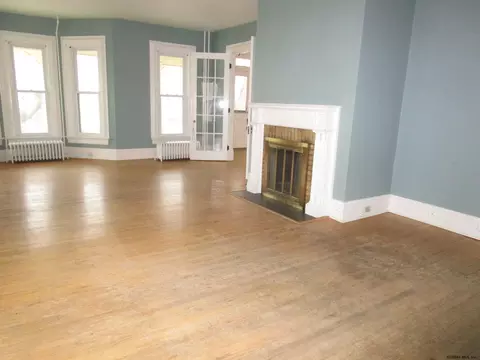 609 E Main St, Cobleskill, NY 12043 photo 3