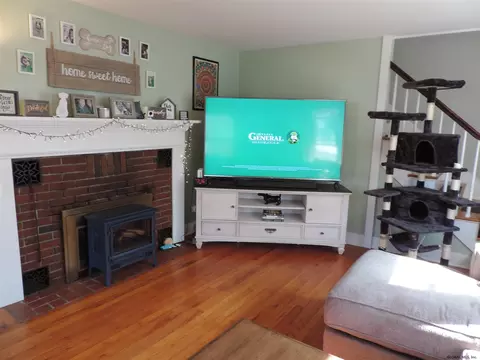 212 Walnut St, Corinth, NY 12822 photo 6