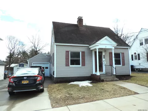 212 Walnut St, Corinth, NY 12822 photo 1