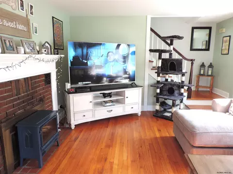 212 Walnut St, Corinth, NY 12822 photo 7