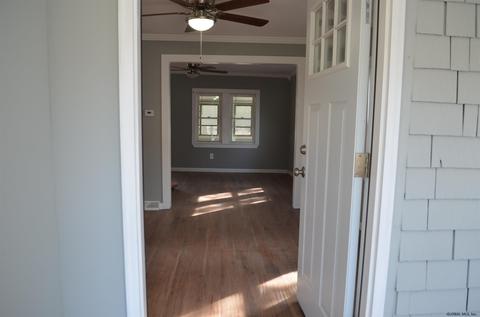 18 Bluff Rd, Rexford, NY 12148 photo 9