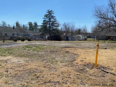 2 Memory Ln, Schenectady, NY 12304 photo 2