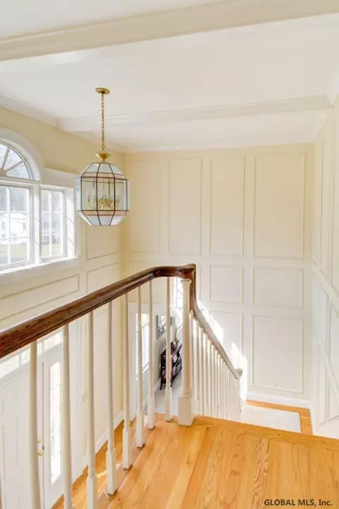 971 Gloucester Pl, Schenectady, NY 12309 photo 32