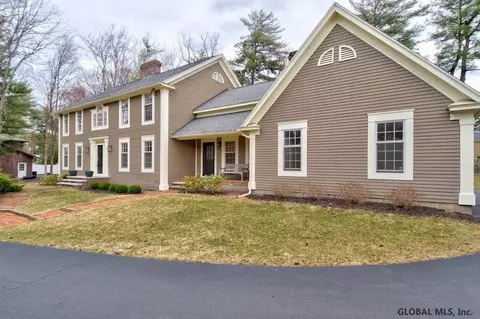 971 Gloucester Pl, Schenectady, NY 12309 photo 5