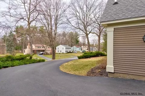 971 Gloucester Pl, Schenectady, NY 12309 photo 6