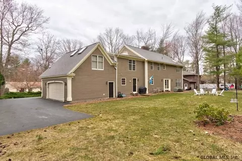 971 Gloucester Pl, Schenectady, NY 12309 photo 8