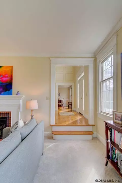 971 Gloucester Pl, Schenectady, NY 12309 photo 17