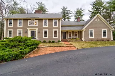 971 Gloucester Pl, Schenectady, NY 12309 photo 4