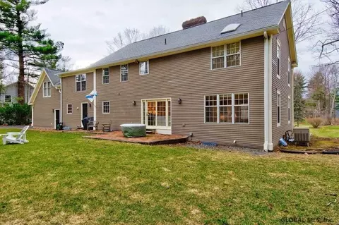 971 Gloucester Pl, Schenectady, NY 12309 photo 9