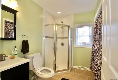 1468 Fordham Ave, Schenectady, NY 12306 photo 14