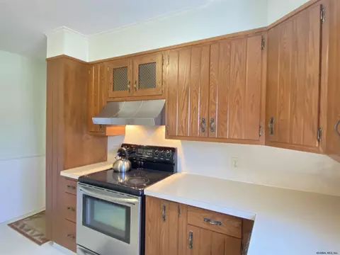1320 Lexington Ave, Schenectady, NY 12309 photo 5