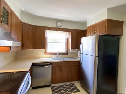 1320 Lexington Ave, Schenectady, NY 12309 photo 9