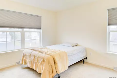 308 Danielle Dr, Schenectady, NY 12303 photo 65