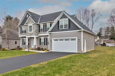 308 Danielle Dr, Schenectady, NY 12303 photo 5