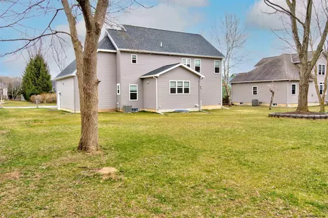 308 Danielle Dr, Schenectady, NY 12303 photo 8