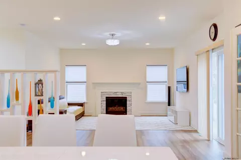 308 Danielle Dr, Schenectady, NY 12303 photo 41