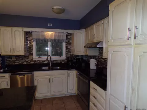 1 Baker Rd, Queensbury, NY 12804 photo 9