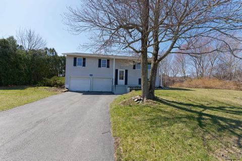 1 Glenview Dr, Schenectady, NY 12302 photo 1