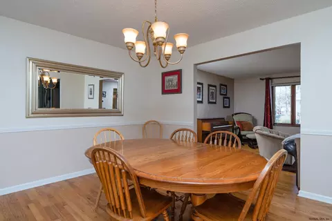 14 Catherine St, Delmar, NY 12054 photo 9