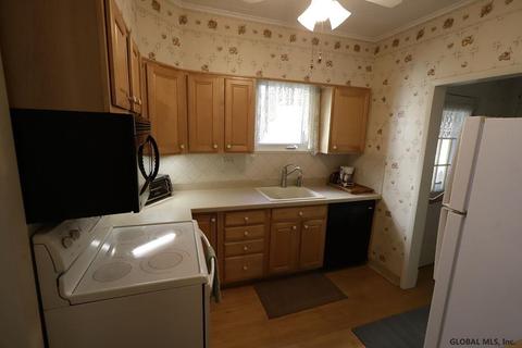 722 Decamp Ave, Schenectady, NY 12309 photo 13