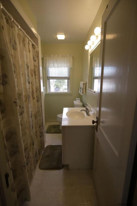 722 Decamp Ave, Schenectady, NY 12309 photo 34