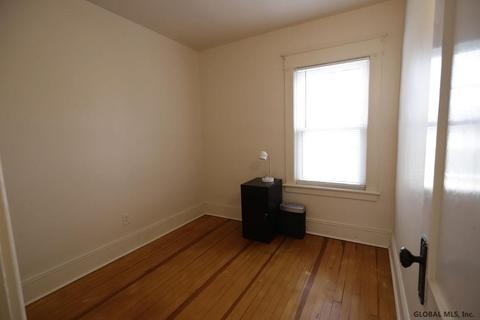722 Decamp Ave, Schenectady, NY 12309 photo 33