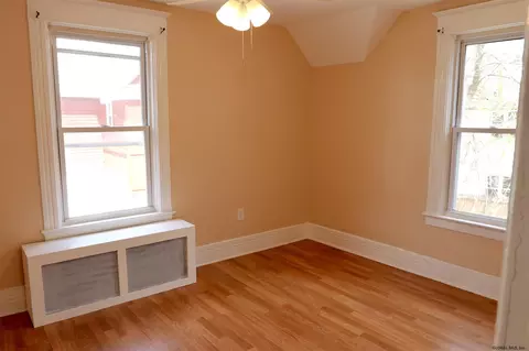 417 Second St, Schenectady, NY 12306 photo 27
