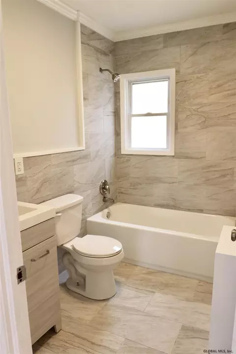 417 Second St, Schenectady, NY 12306 photo 29