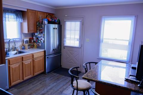 1641 Dewitt St, Schenectady, NY 12304 photo 6