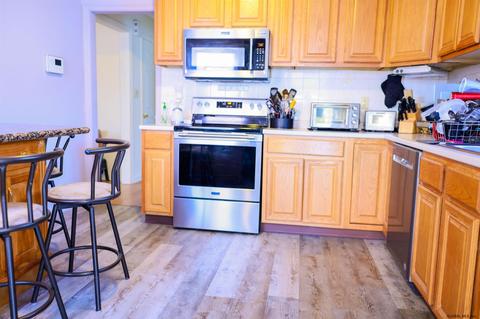 1641 Dewitt St, Schenectady, NY 12304 photo 8