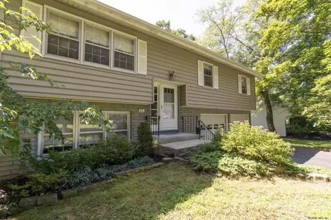 13 Rita Ct, Delmar, NY 12054 photo 37