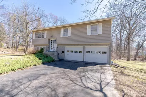 13 Rita Ct, Delmar, NY 12054 photo 39