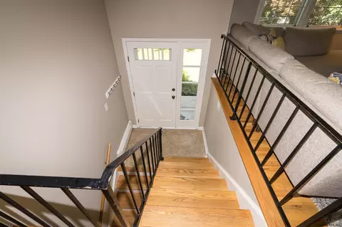 13 Rita Ct, Delmar, NY 12054 photo 3