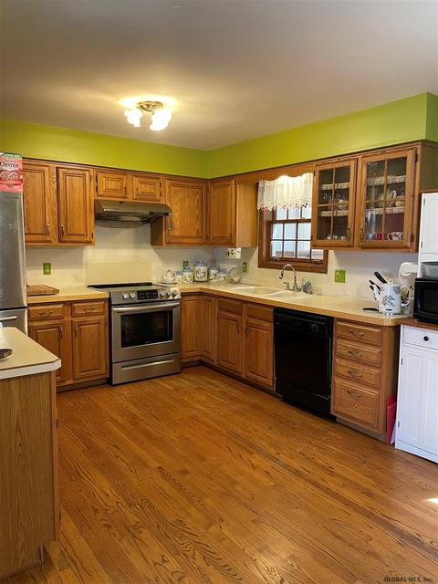 102 Dewitt Ave, Schenectady, NY 12304 photo 3